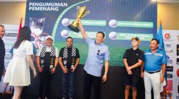 Bamsoet Apresiasi Gelaran Indonesia Automotive Friendship Golf Gathering Pecahkan Rekor Muri dan Penandatanganan MOU IMI dan Wuling